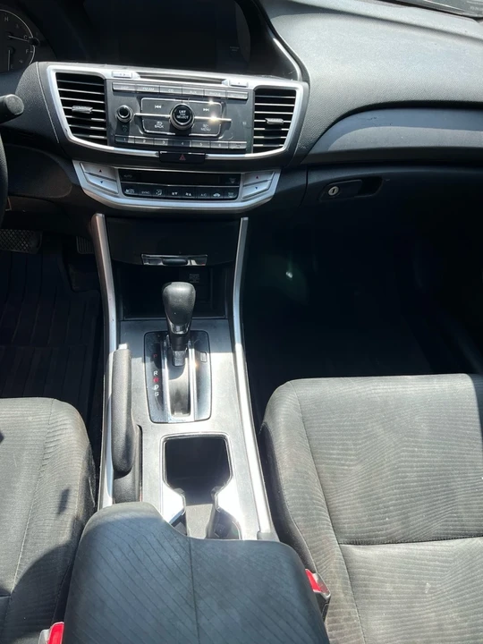2014 Honda Accord 9th Gen - Image 11 of 18