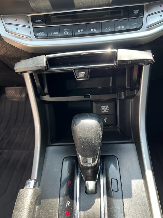 2014 Honda Accord 9th Gen - Image 12 of 18