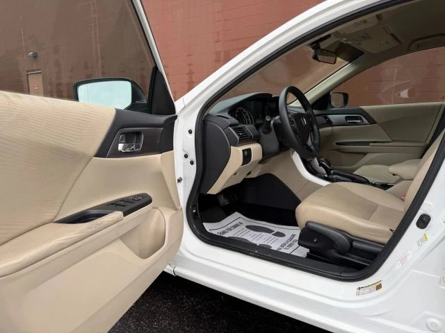 2014 Honda Accord 9th Gen - Image 12 of 21