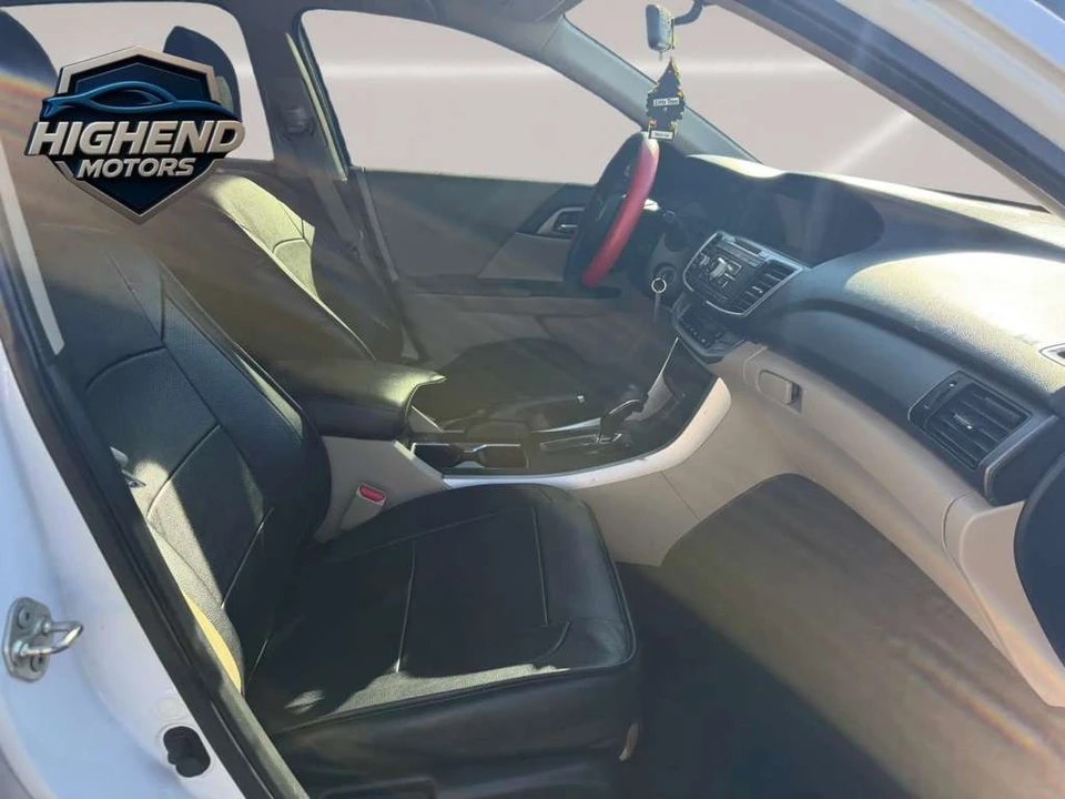 2014 Honda Accord 9th Gen - Image 12 of 17
