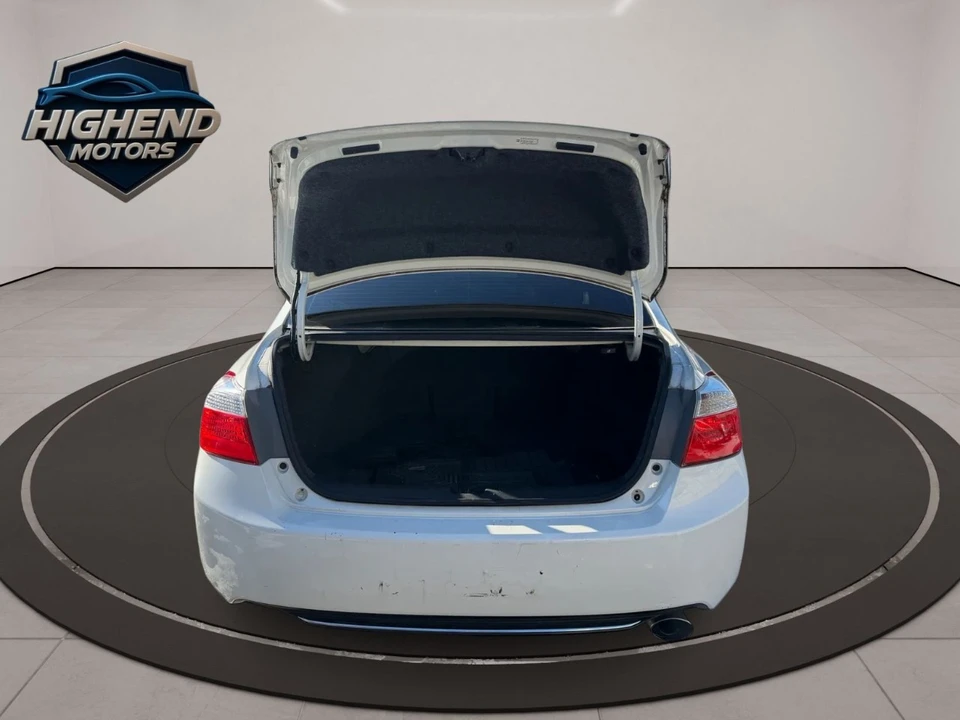 2014 Honda Accord 9th Gen - Image 9 of 17