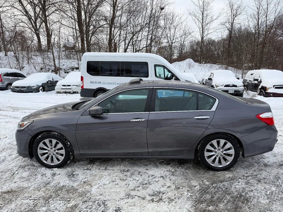 2014 Honda Accord 9th Gen - Image 2 of 20