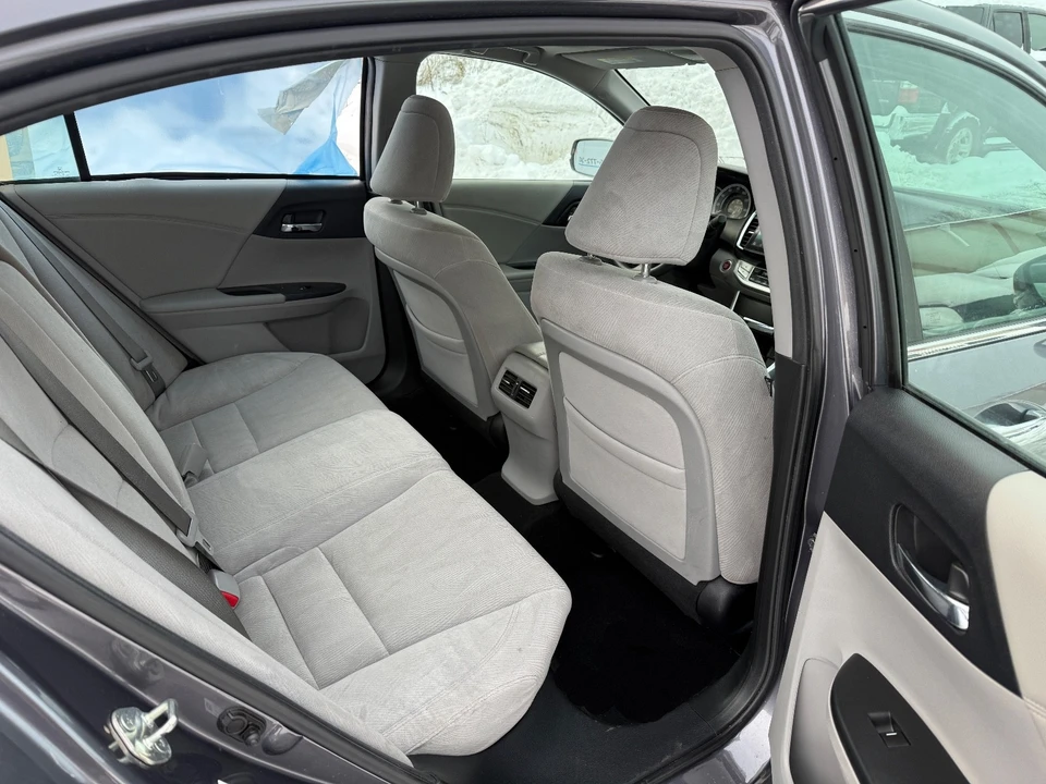 2014 Honda Accord 9th Gen - Image 17 of 20