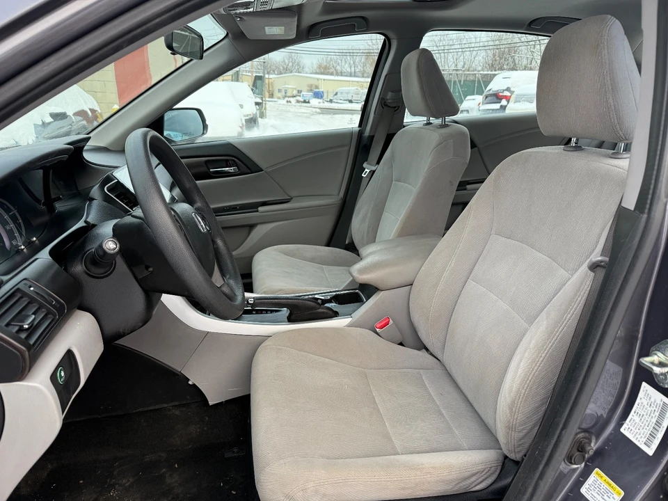 2014 Honda Accord 9th Gen - Image 10 of 20