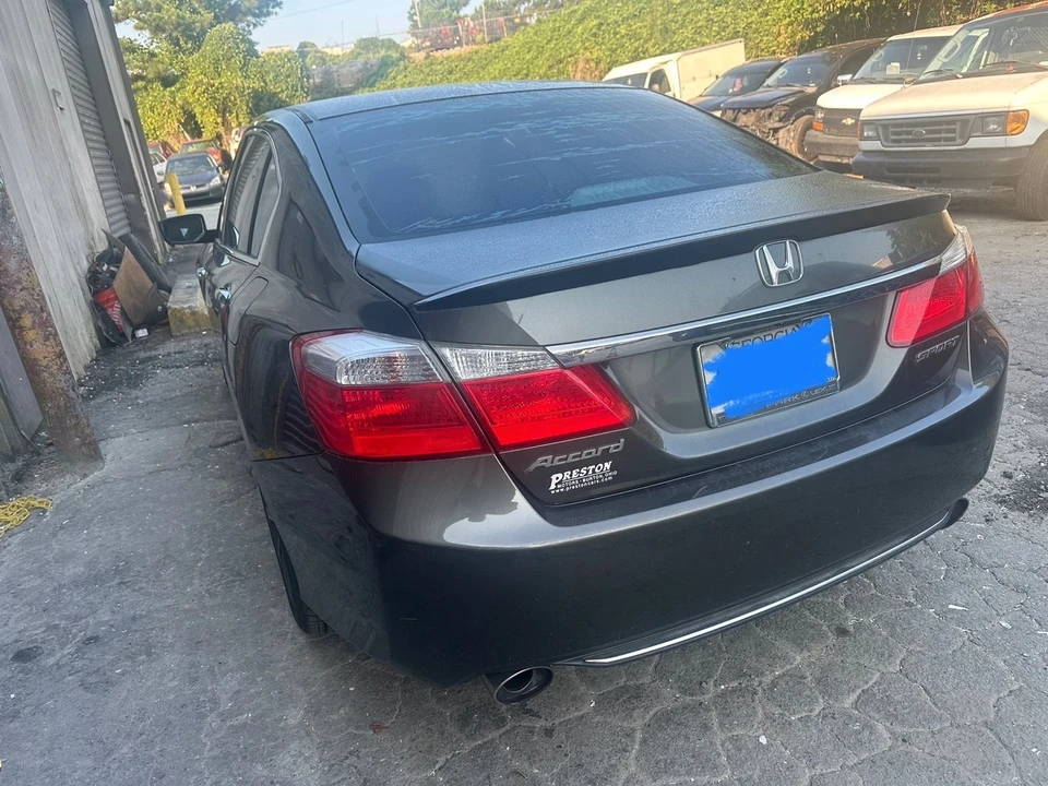 2014 Honda Accord 9th Gen - Image 5 of 14