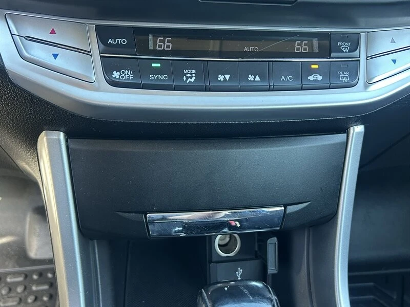 2014 Honda Accord 9th Gen - Image 18 of 31