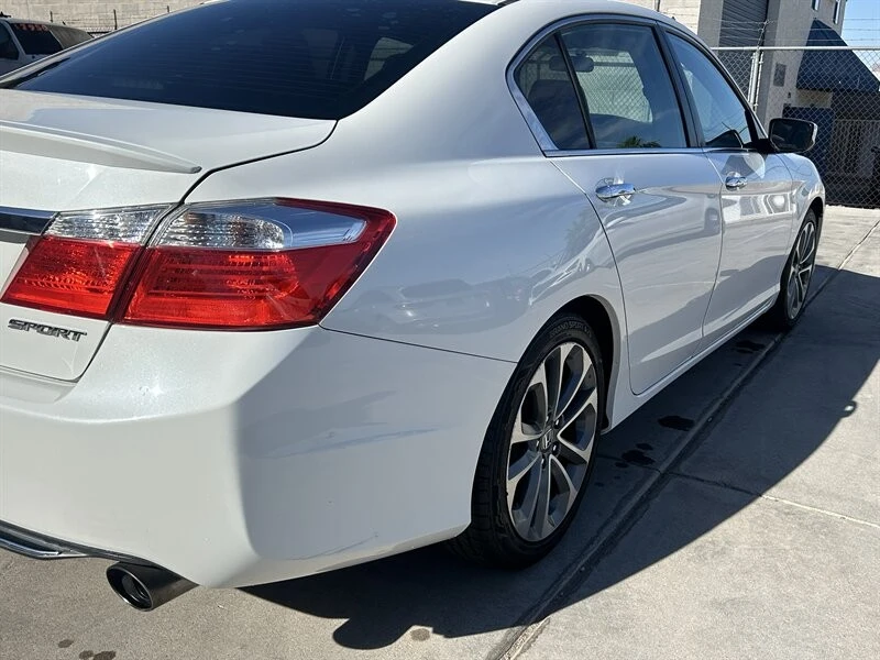 2014 Honda Accord 9th Gen - Image 12 of 31