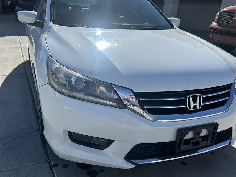 2014 Honda Accord 9th Gen - Image 9 of 31