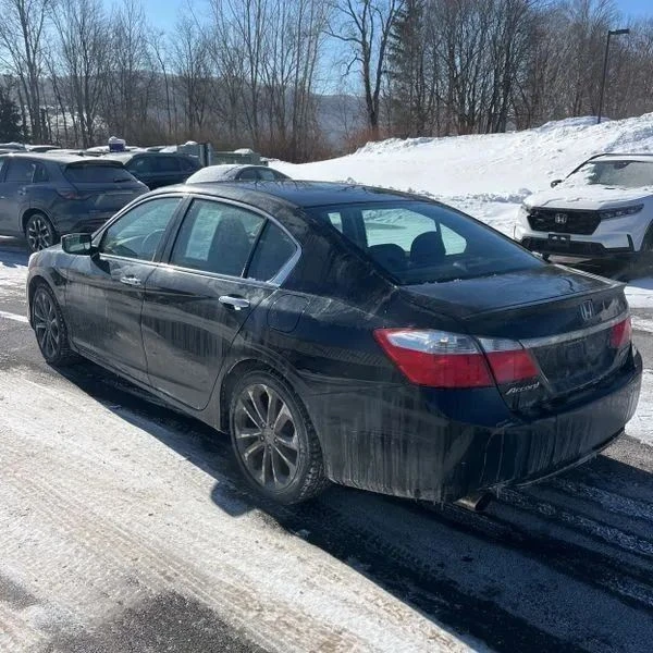 2014 Honda Accord 9th Gen - Image 5 of 12