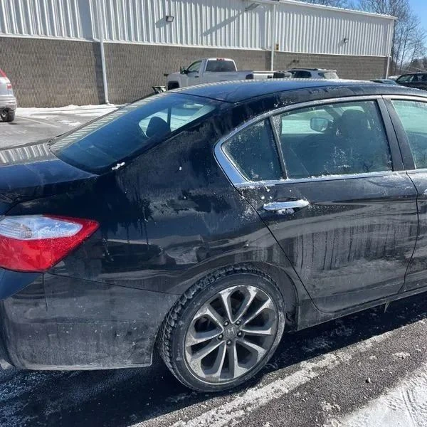 2014 Honda Accord 9th Gen - Image 9 of 12