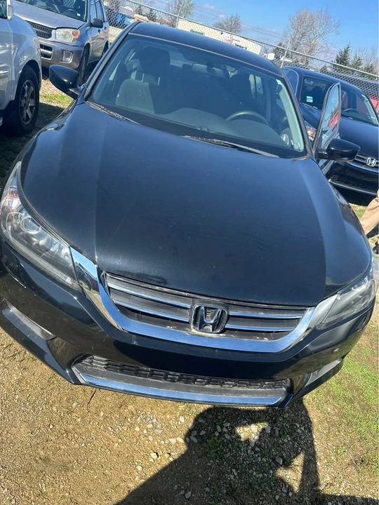 2014 Honda Accord 9th Gen - Image 3 of 17