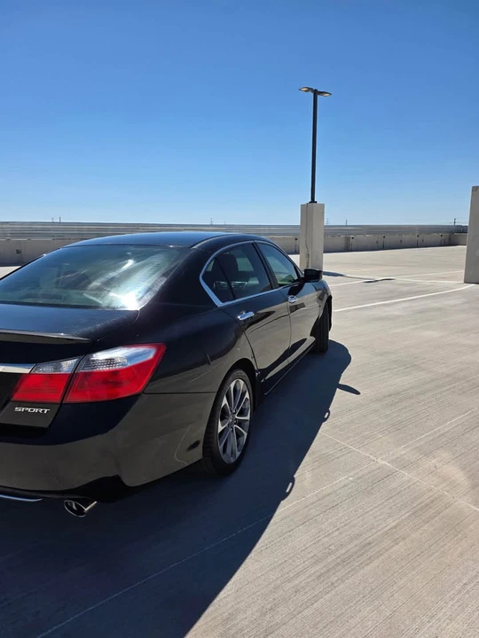 2014 Honda Accord 9th Gen - Image 6 of 12