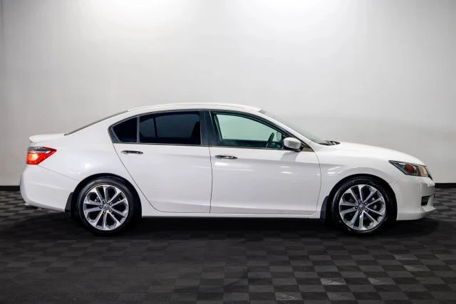 2014 Honda Accord 9th Gen - Image 4 of 21
