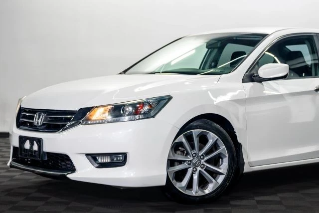2014 Honda Accord 9th Gen - Image 9 of 21