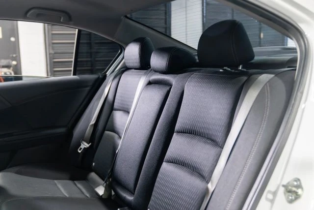 2014 Honda Accord 9th Gen - Image 11 of 21