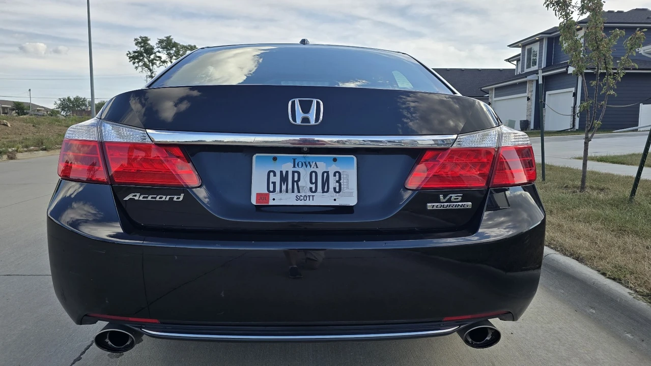 2014 Honda Accord 9th Gen - Image 11 of 22