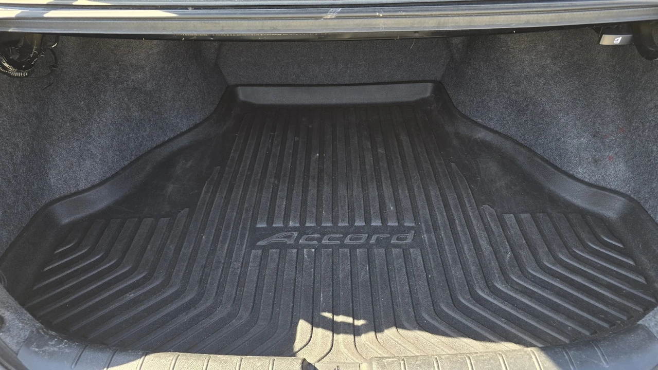 2014 Honda Accord 9th Gen - Image 12 of 22