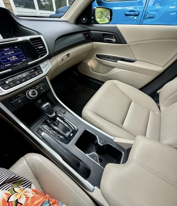 2014 Honda Accord 9th Gen - Image 12 of 21