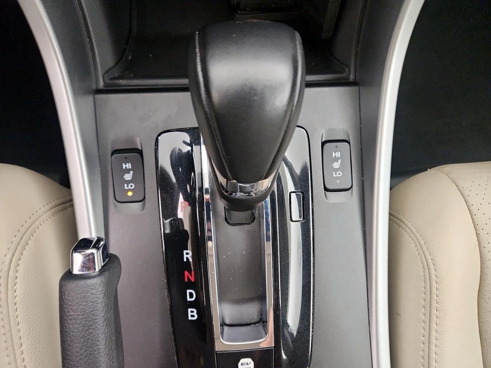 2014 Honda Accord 9th Gen - Image 17 of 21