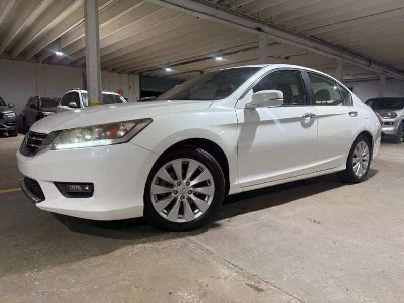 2014 Honda Accord 9th Gen - Image 2 of 12