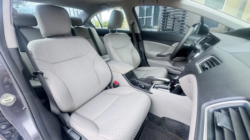 2014 Honda Civic 9th Gen - Image 9 of 13