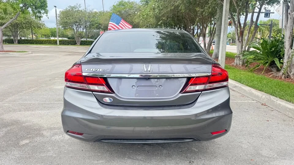 2014 Honda Civic 9th Gen - Image 5 of 13