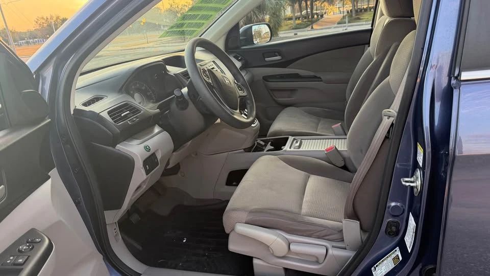 2014 Honda CR-V 4th Gen - Image 6 of 11