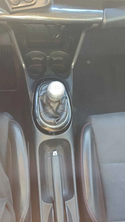 2014 Honda CR-Z - Image 11 of 15