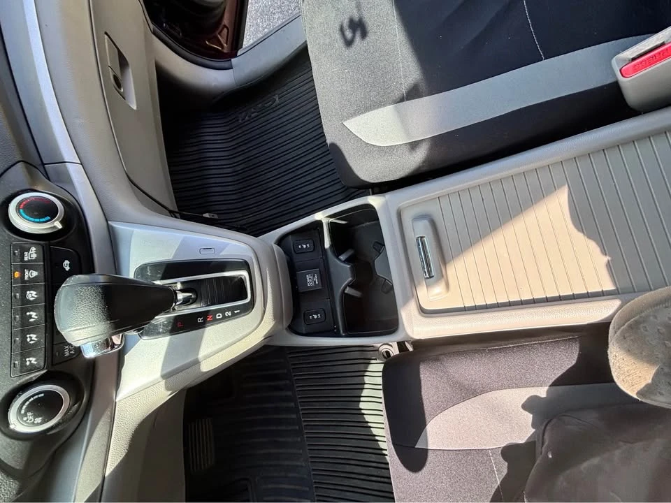 2014 Honda CR-V 4th Gen - Image 4 of 10