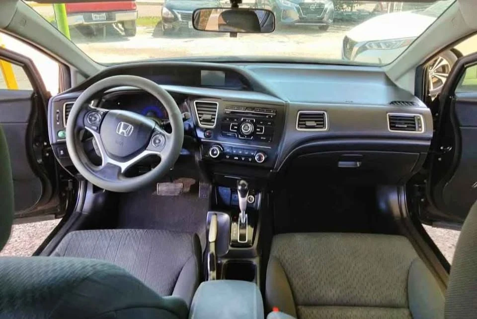 2014 Honda Civic 9th Gen - Image 16 of 17