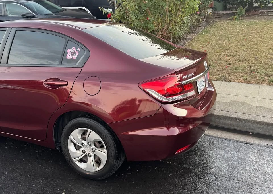 2014 Honda Civic 9th Gen - Image 4 of 10