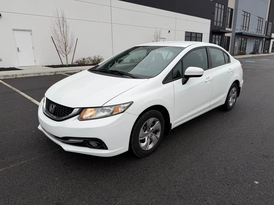 2014 Honda Civic 9th Gen - Image 10 of 20