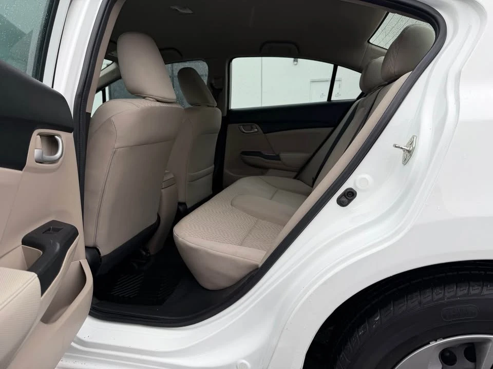 2014 Honda Civic 9th Gen - Image 16 of 20