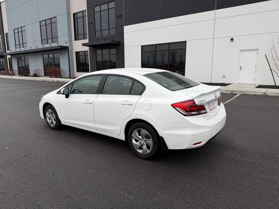 2014 Honda Civic 9th Gen - Image 8 of 20