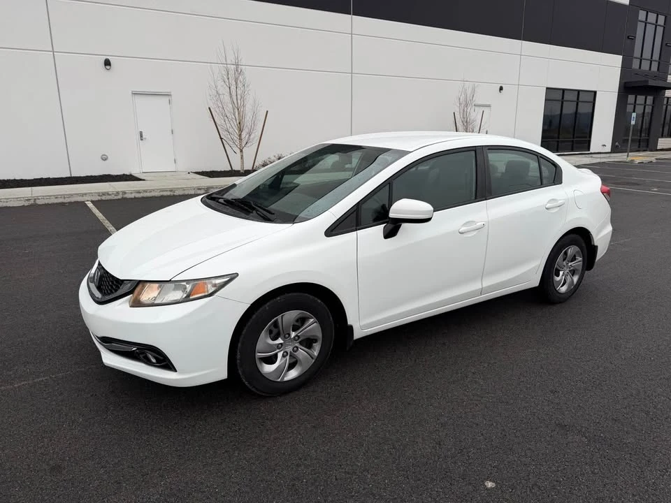 2014 Honda Civic 9th Gen - Image 9 of 20