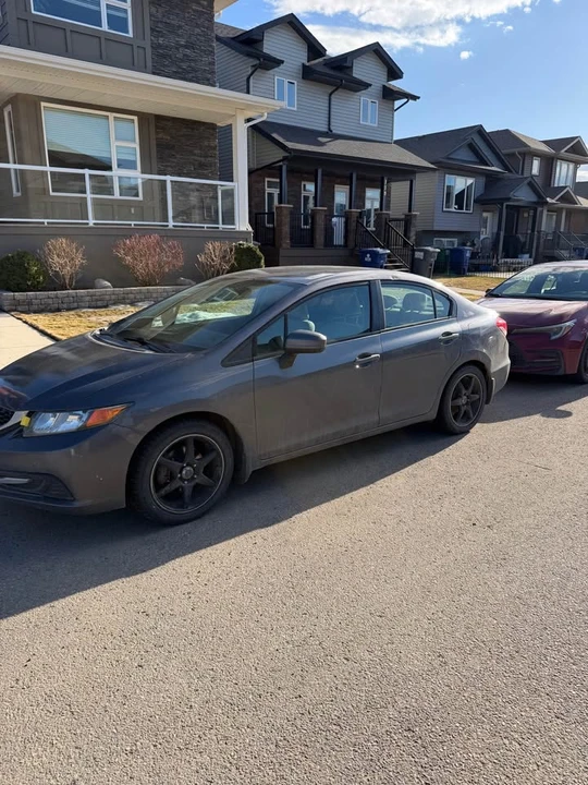 2014 Honda Civic 9th Gen - Image 2 of 5