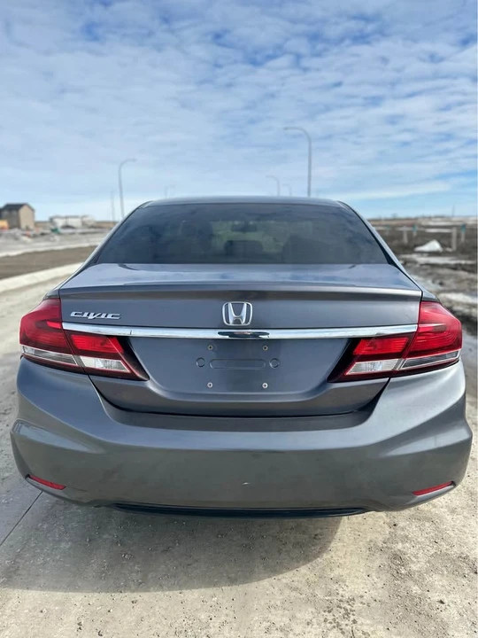 2014 Honda Civic 9th Gen - Image 4 of 8