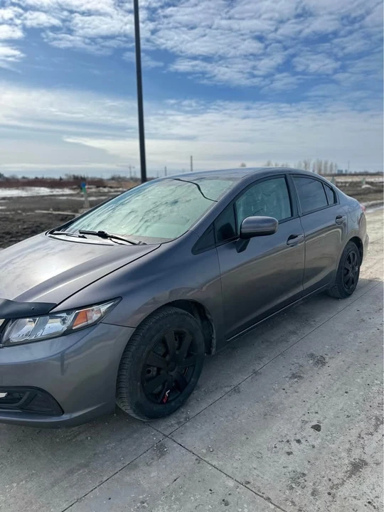 2014 Honda Civic 9th Gen - Image 2 of 8