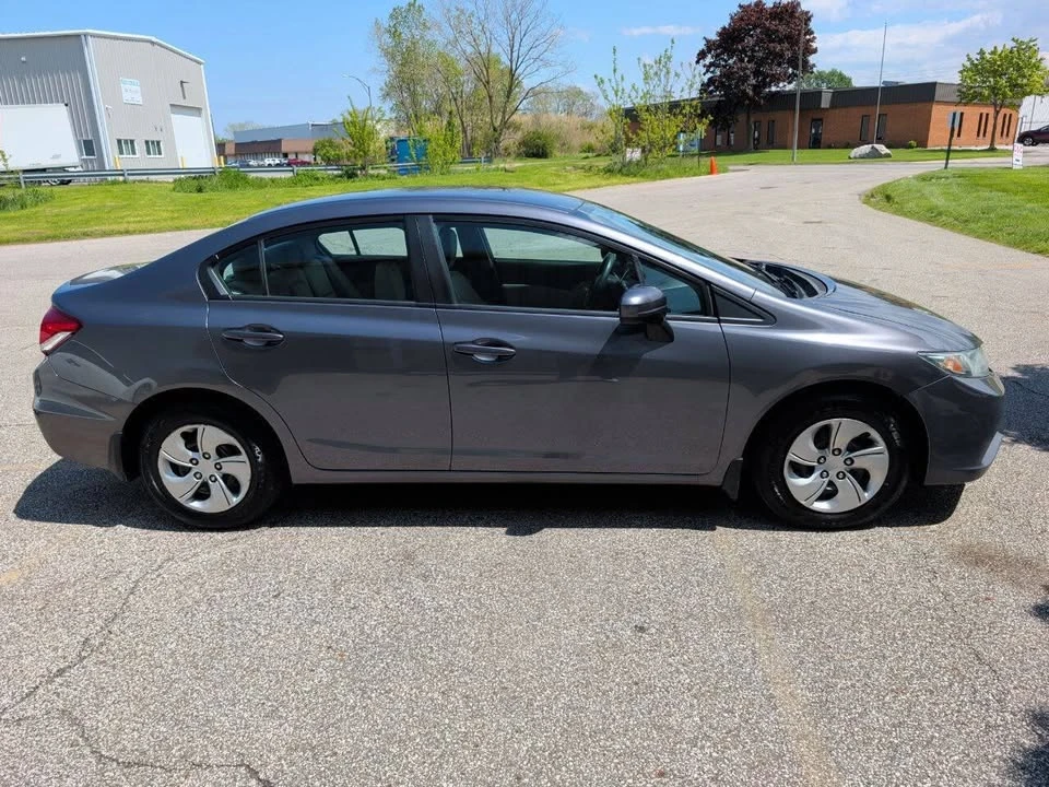 2014 Honda Civic 9th Gen - Image 8 of 20
