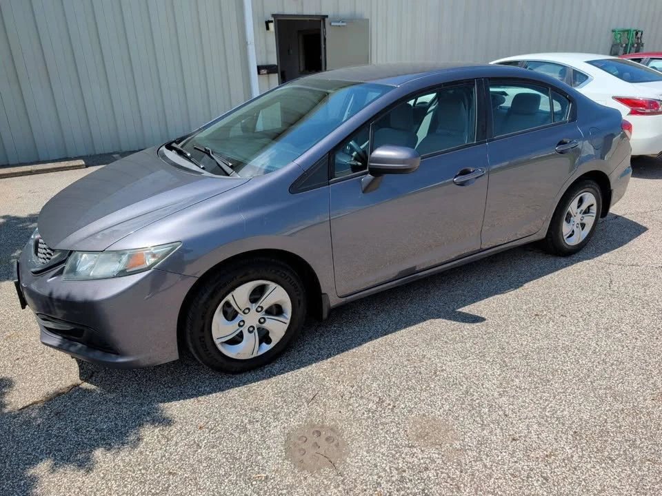 2014 Honda Civic 9th Gen - Image 3 of 20