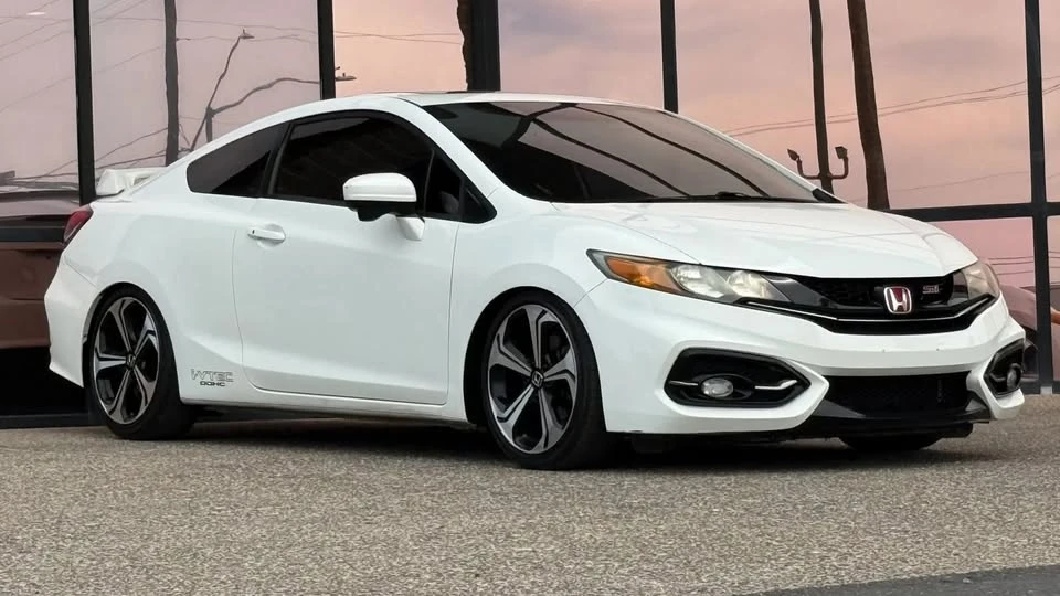 2014 Honda Civic 9th Gen - Image 17 of 20