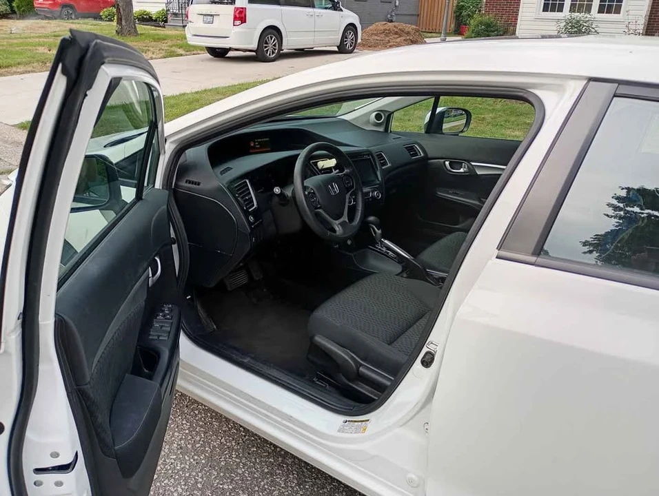 2014 Honda Civic 9th Gen - Image 5 of 18