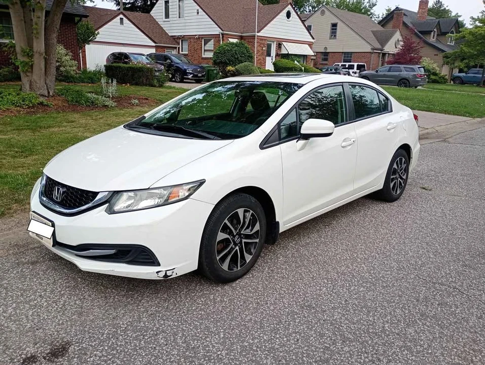 2014 Honda Civic 9th Gen - Image 2 of 18
