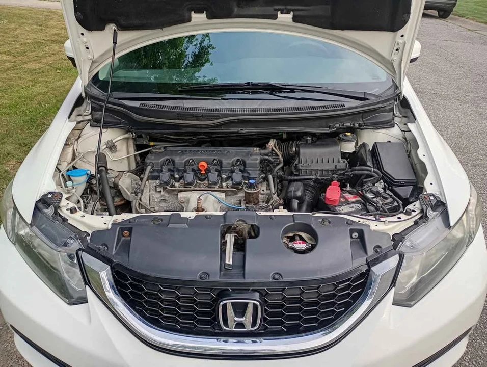 2014 Honda Civic 9th Gen - Image 11 of 18