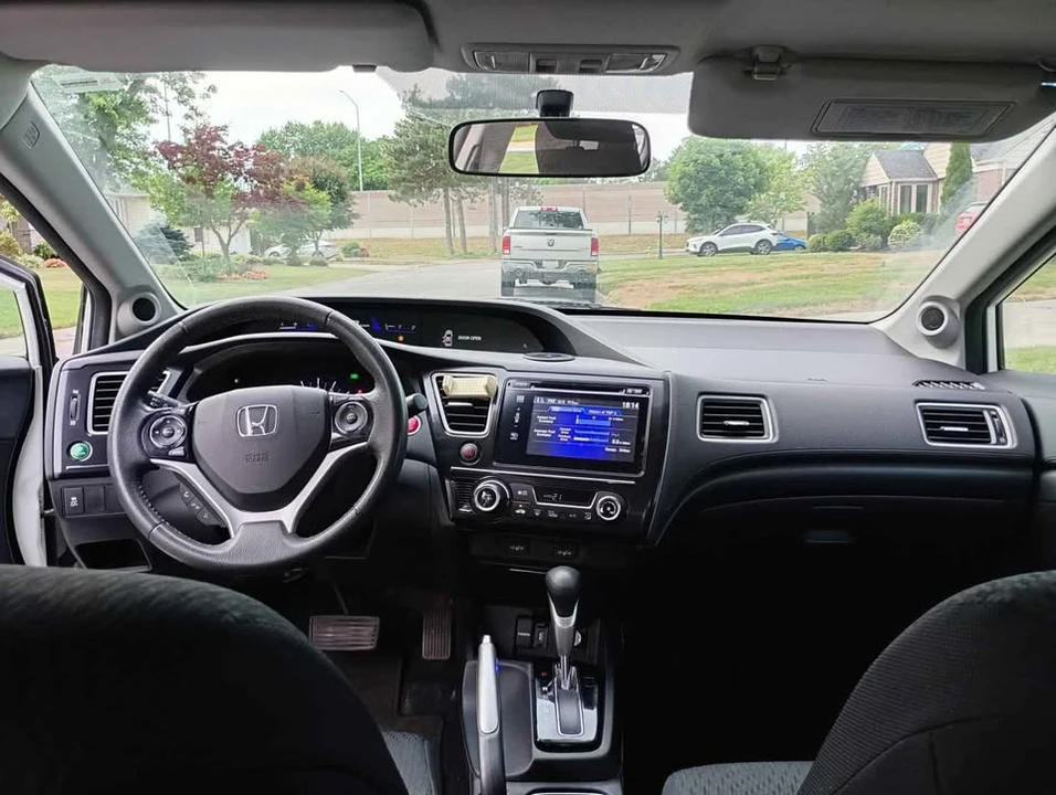 2014 Honda Civic 9th Gen - Image 7 of 18