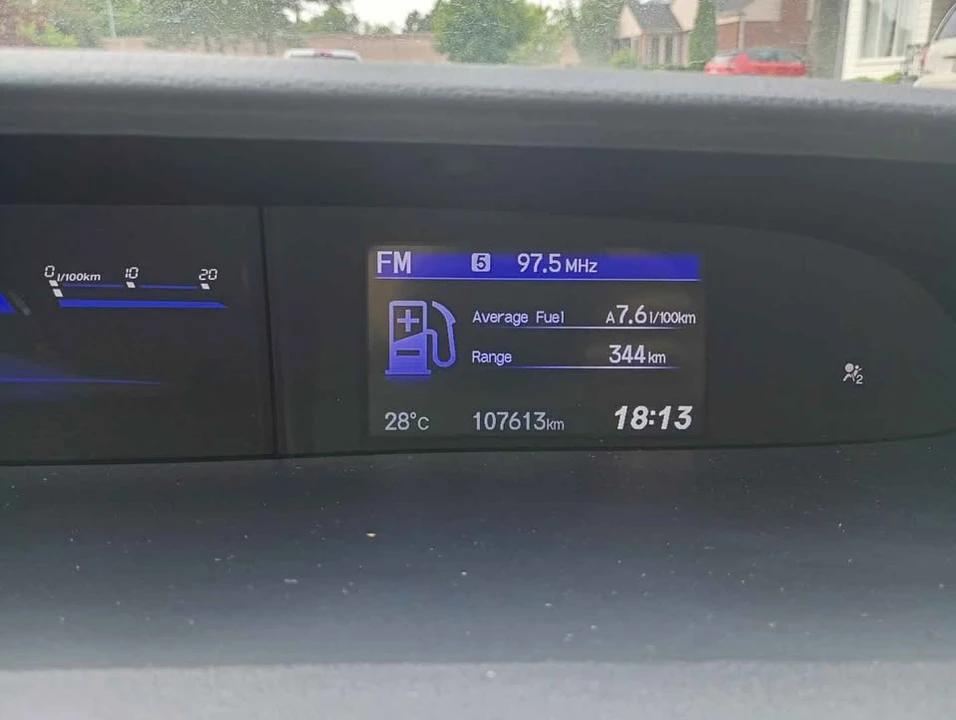 2014 Honda Civic 9th Gen - Image 8 of 18
