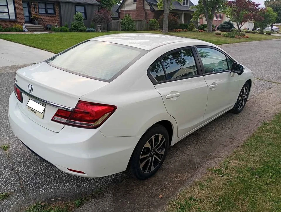 2014 Honda Civic 9th Gen - Image 4 of 18