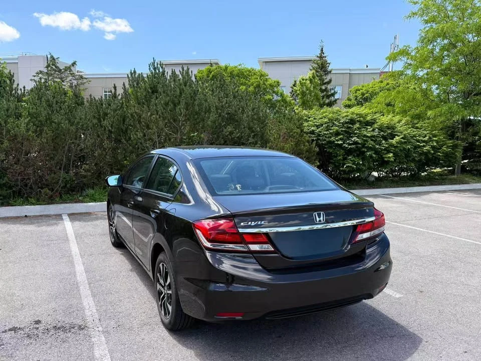 2014 Honda Civic 9th Gen - Image 2 of 10