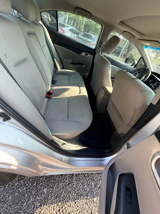 2014 Honda Civic 9th Gen - Image 10 of 13