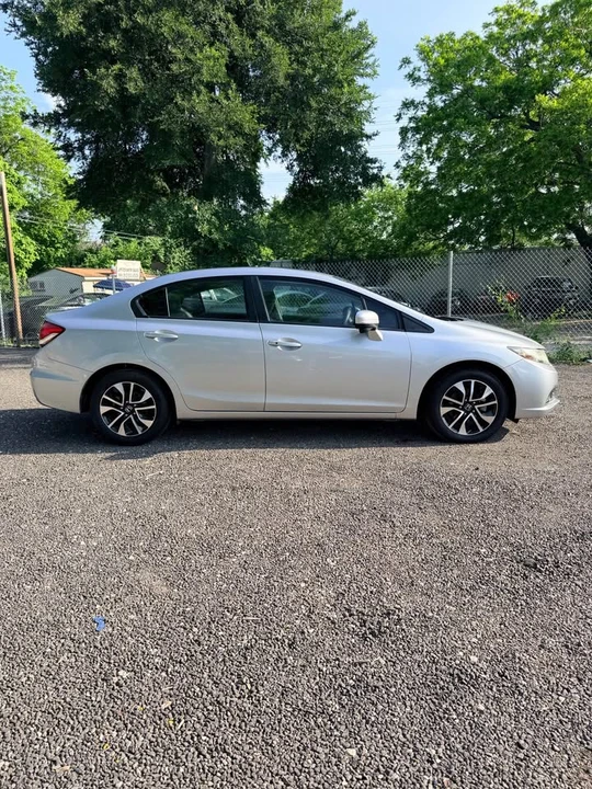 2014 Honda Civic 9th Gen - Image 2 of 13